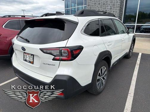 Crystal White Pearl 2023 Subaru Outback Premium
