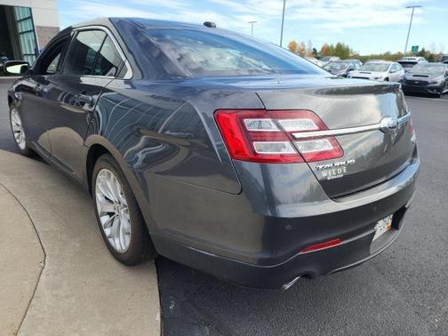 2018 Ford Taurus Limited