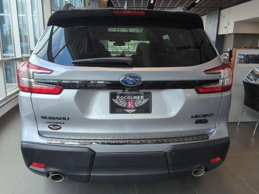 Ice Silver Metallic 2026 Subaru Ascent Onyx Edition Touring 7-Passenger