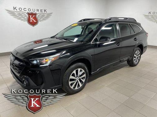 Crystal Black Silica 2023 Subaru Outback Premium