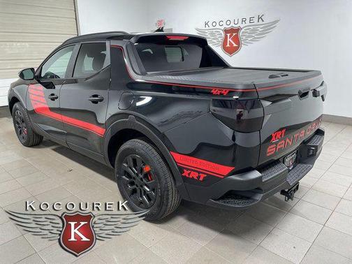 Phantom Black 2025 Hyundai SANTA CRUZ SEL Activity