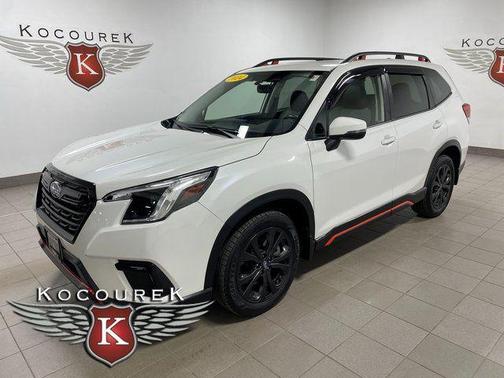 Crystal White Pearl 2024 Subaru Forester Sport