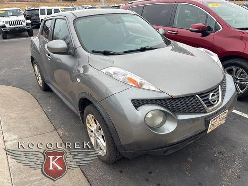 Gun Metallic Pearl Metallic 2012 Nissan Juke SV