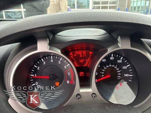 Gun Metallic Pearl Metallic 2012 Nissan Juke SV