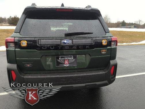 Deep Emerald Green Pearl 2026 Subaru Outback Wilderness