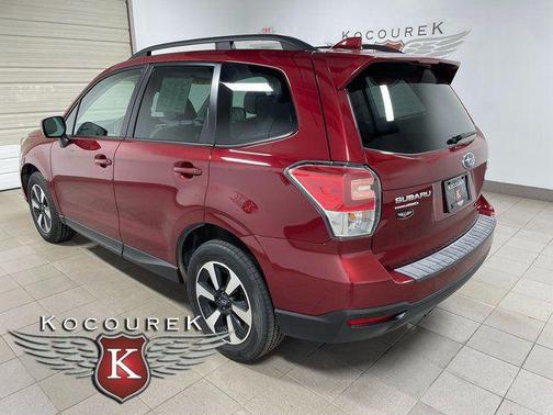 Venetian Red Pearl 2018 Subaru Forester 2.5i Premium