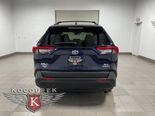 2023 Toyota RAV4 Hybrid XLE Premium