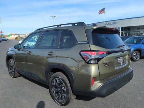 Autumn Green Metallic 2026 Subaru Forester Premium