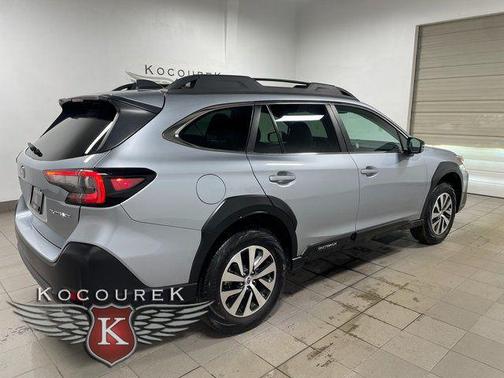 Ice Silver Metallic 2025 Subaru Outback Premium