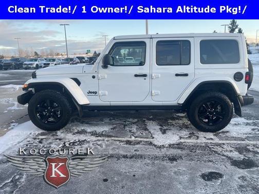 2023 Jeep Wrangler 4-Door Sahara Altitude 4x4