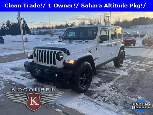 2023 Jeep Wrangler 4-Door Sahara Altitude 4x4