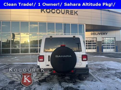 2023 Jeep Wrangler 4-Door Sahara Altitude 4x4