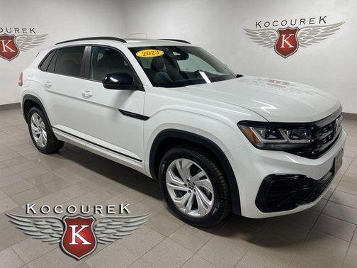 Pure White 2023 Volkswagen Atlas Cross Sport 2.0T SEL