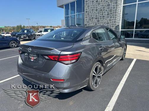 2022 Nissan Sentra SR