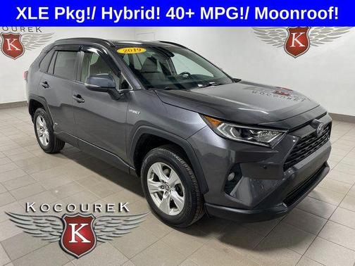 Magnetic Gray Metallic 2019 Toyota RAV4 Hybrid XLE