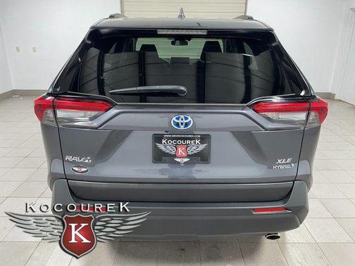 Magnetic Gray Metallic 2019 Toyota RAV4 Hybrid XLE