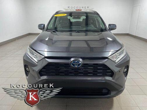 Magnetic Gray Metallic 2019 Toyota RAV4 Hybrid XLE