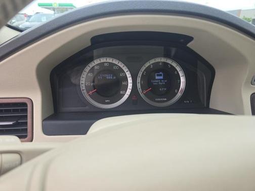 2011 Volvo XC70 3.2