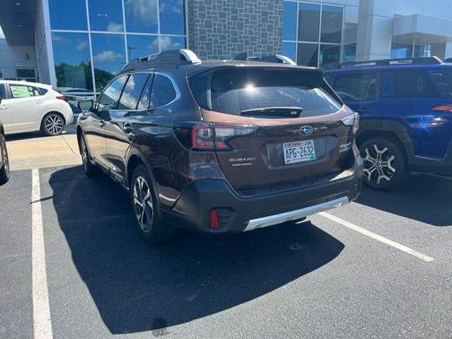 Brilliant Bronze Metallic 2022 Subaru Outback Touring XT