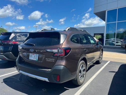 Brilliant Bronze Metallic 2022 Subaru Outback Touring XT