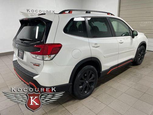 Crystal White Pearl 2023 Subaru Forester Sport