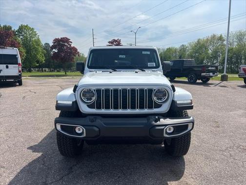 2025 Jeep Wrangler 4-Door Sahara 4x4