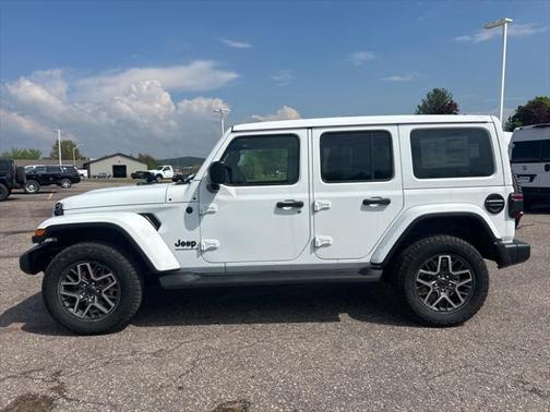 2025 Jeep Wrangler 4-Door Sahara 4x4