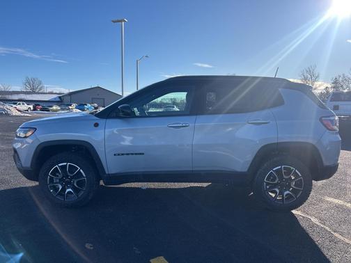 2026 Jeep Compass Trailhawk