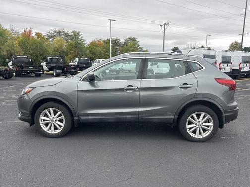 2018 Nissan Rogue Sport SV