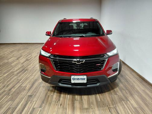 Radiant Red Tintcoat 2023 Chevrolet Traverse RS