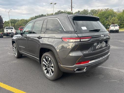 2025 Jeep Grand Cherokee Overland