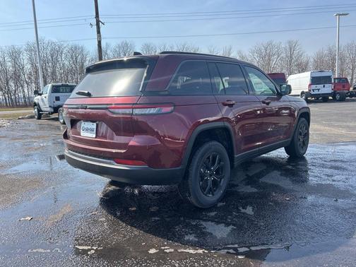 Velvet Red Pearlcoat 2026 Jeep Grand Cherokee Altitude