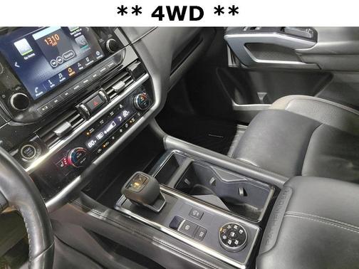 2023 Nissan Pathfinder SL 4WD