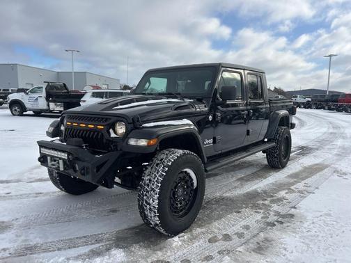 2022 Jeep Gladiator Overland