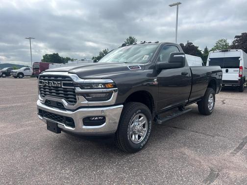 2025 RAM 2500 Tradesman Regular Cab 4x4 8' Box