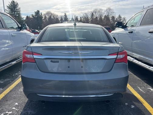 2011 Chrysler 200 Touring