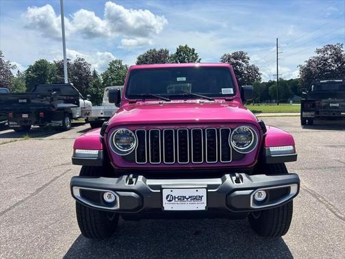 2024 Jeep Wrangler 4-Door Sahara 4x4