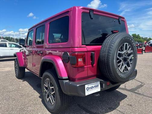 2024 Jeep Wrangler 4-Door Sahara 4x4