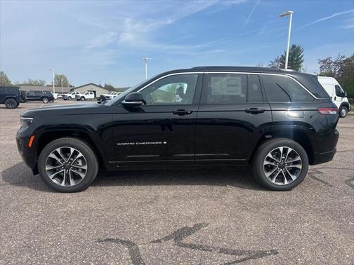 2025 Jeep Grand Cherokee Overland