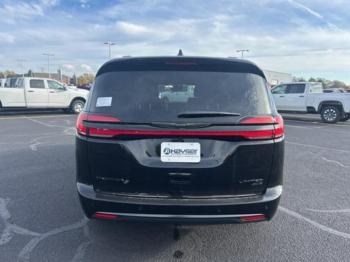 2026 Chrysler Pacifica Limited