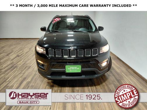 Diamond Black Crystal Pearlcoat 2018 Jeep Compass Latitude