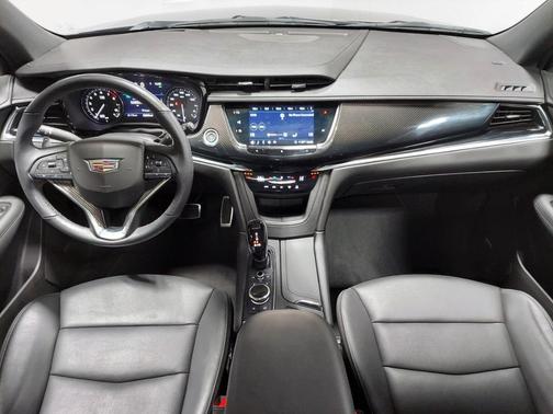 Photo 4 of 65 of 2020 Cadillac XT6 Sport AWD