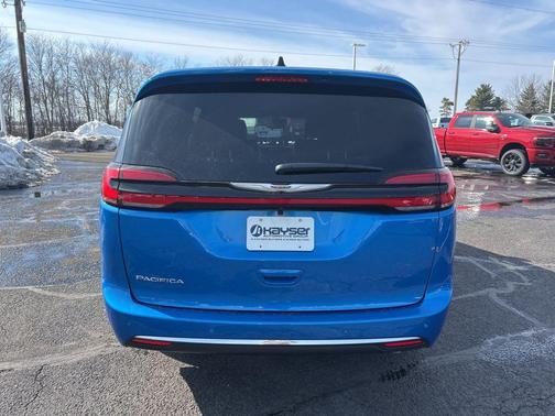2026 Chrysler Pacifica L