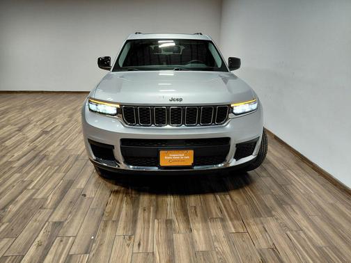 2022 Jeep Grand Cherokee L Laredo