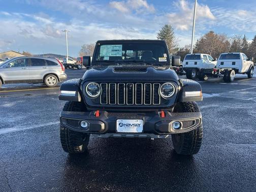 2026 Jeep Gladiator Mojave 4x4