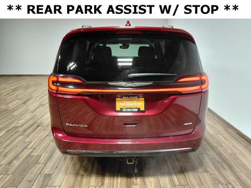 2021 Chrysler Pacifica Touring AWD