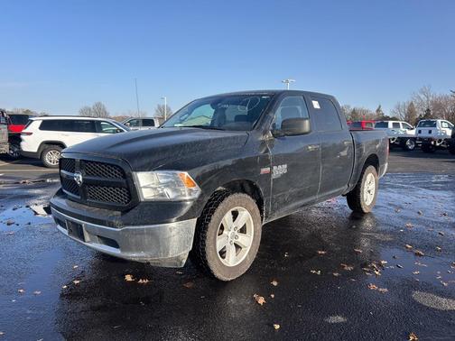 2022 RAM 1500 Classic SLT
