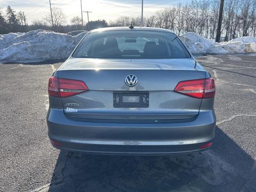2015 Volkswagen Jetta Auto S w/Technology