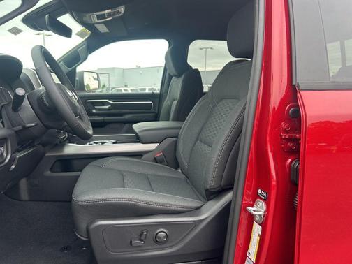 Molten Red Pearlcoat 2026 RAM 1500 Big Horn/Lone Star