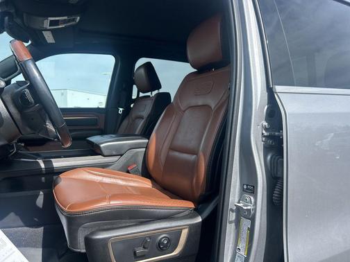 Billet Silver Metallic Clearcoat 2022 RAM 1500 Longhorn